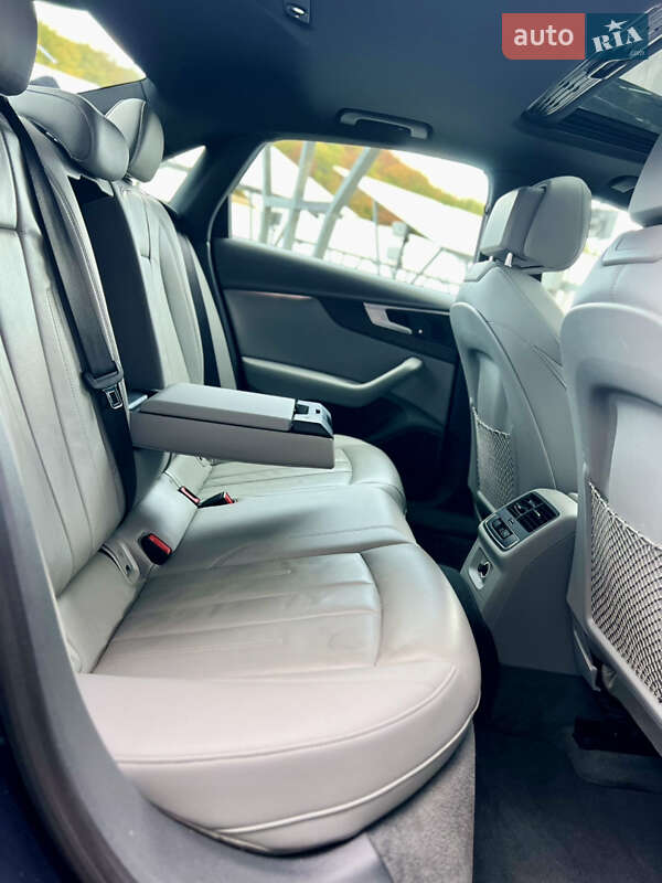 Седан Audi A4 2018 в Львові