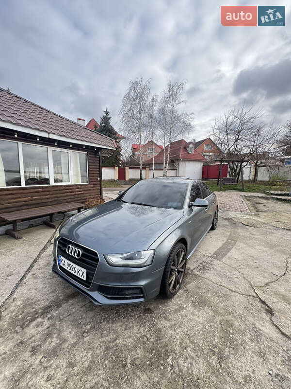 Седан Audi A4 2013 в Киеве