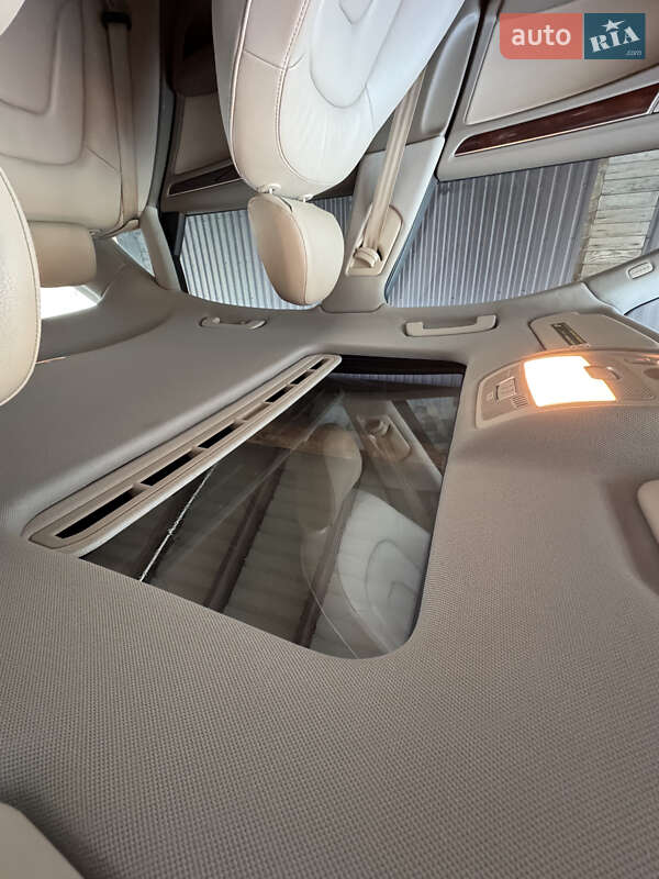 Седан Audi A4 2012 в Луцьку