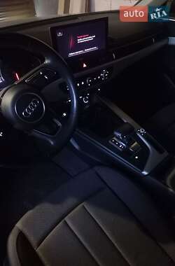 Универсал Audi A4 2020 в Лубнах