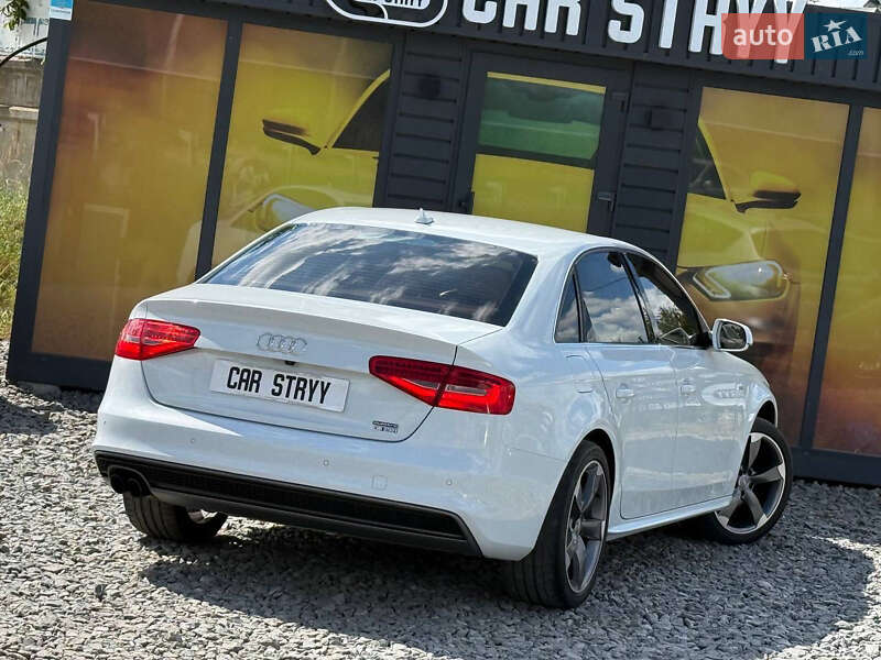 Седан Audi A4 2015 в Стрию