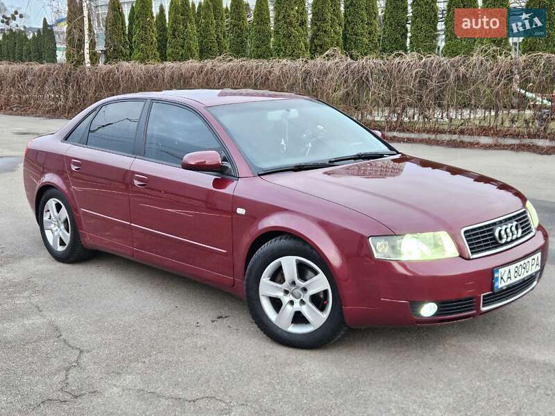 Седан Audi A4 2004 в Киеве