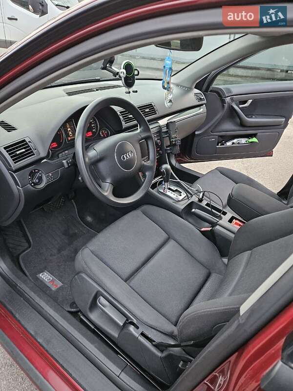 Седан Audi A4 2004 в Киеве