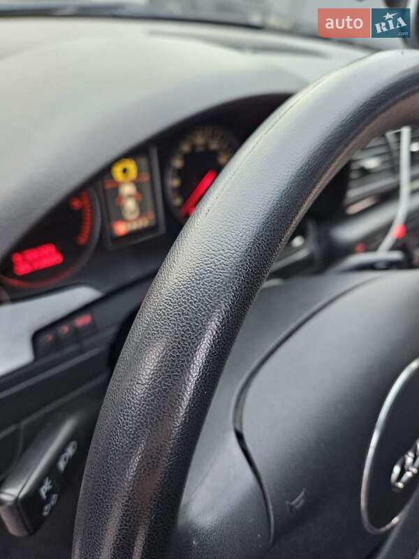 Седан Audi A4 2004 в Киеве