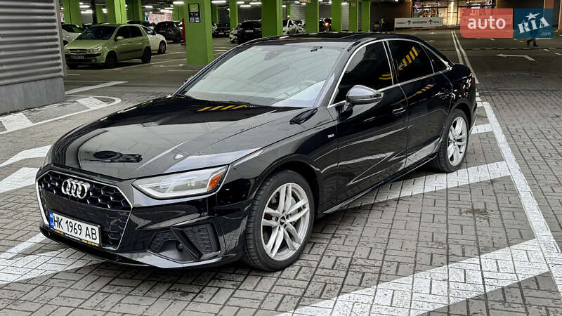 Седан Audi A4 2019 в Вараше