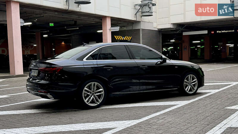 Седан Audi A4 2019 в Вараше