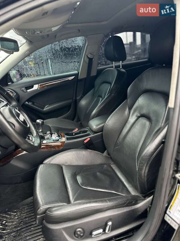 Седан Audi A4 2013 в Львове