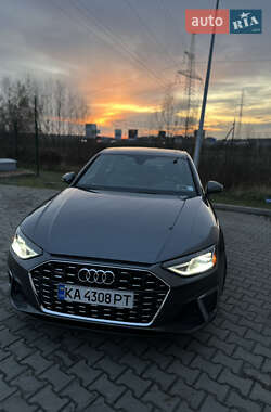 Седан Audi A4 2020 в Киеве