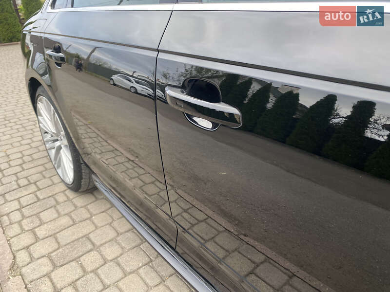 Седан Audi A4 2017 в Самборі