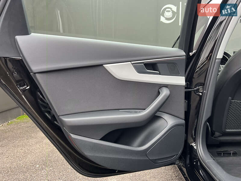 Седан Audi A4 2023 в Львове фото 30 Седан Audi A4 2023 в Львове