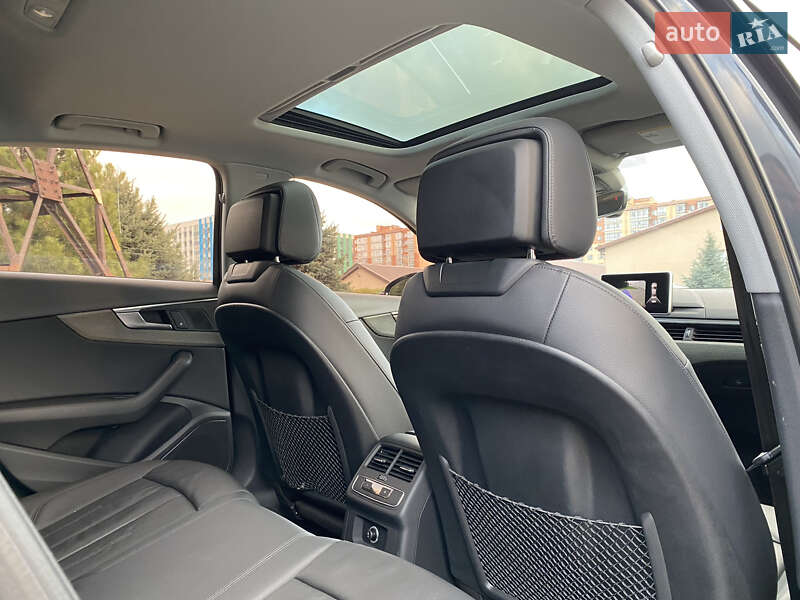 Седан Audi A4 2018 в Днепре