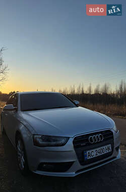 Седан Audi A4 2012 в Луцьку