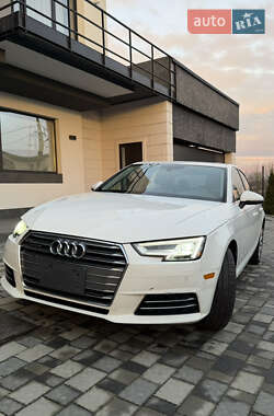 Седан Audi A4 2016 в Львове