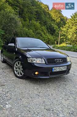 Седан Audi A4 2002 в Рахові