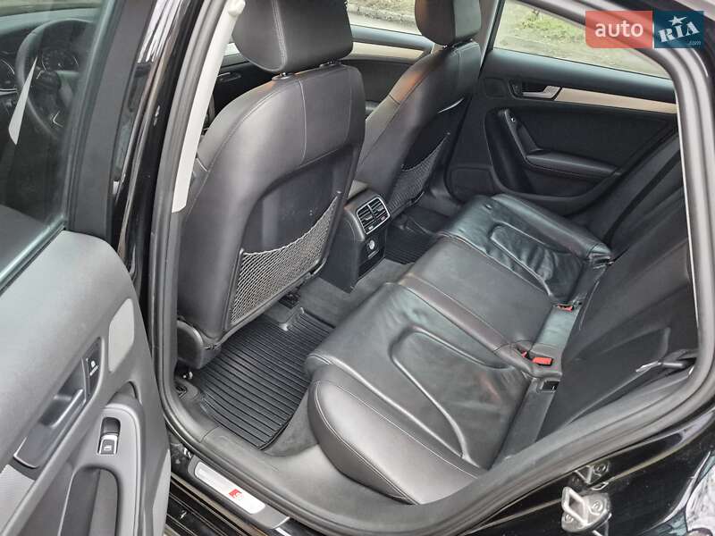 Седан Audi A4 2015 в Сумах