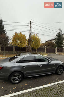 Седан Audi A4 2018 в Києві