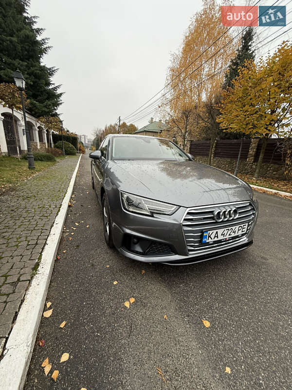 Седан Audi A4 2018 в Києві