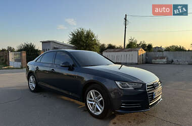 Седан Audi A4 2016 в Дніпрі