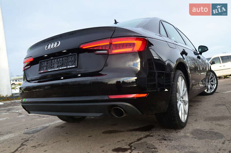 Седан Audi A4 2017 в Дрогобыче