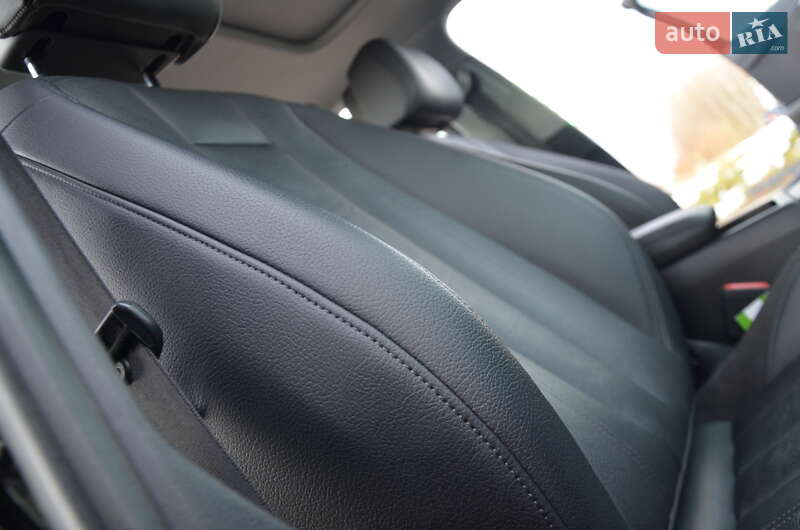 Седан Audi A4 2017 в Дрогобыче