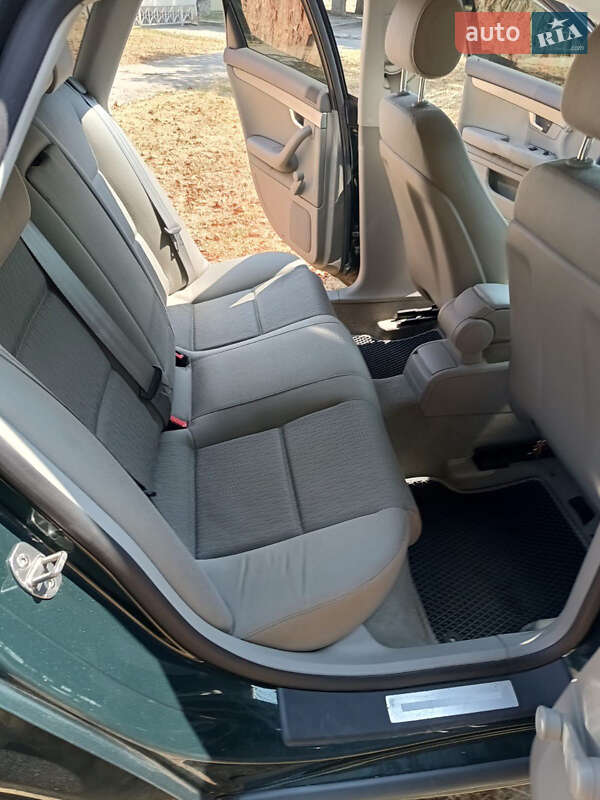 Седан Audi A4 2005 в Полтаве