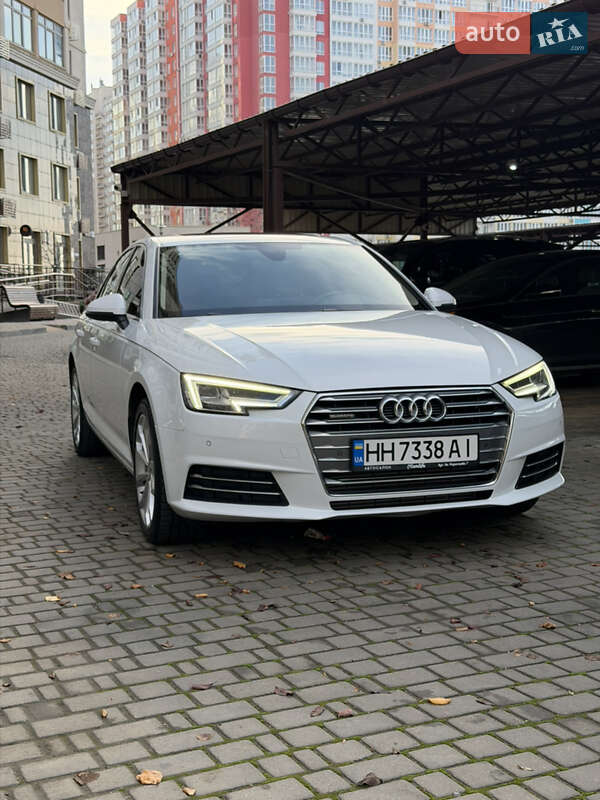 Седан Audi A4 2019 в Одессе