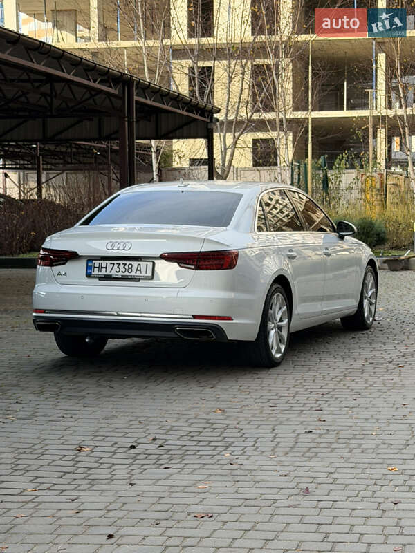 Седан Audi A4 2019 в Одессе