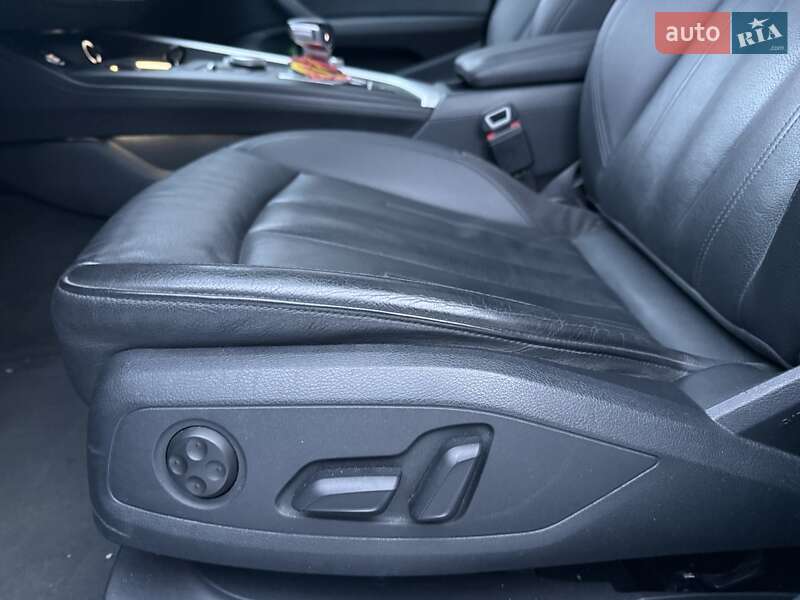 Седан Audi A4 2016 в Стрию