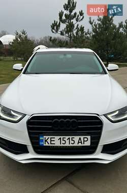 Седан Audi A4 2015 в Днепре