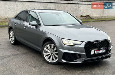 Седан Audi A4 2016 в Киеве