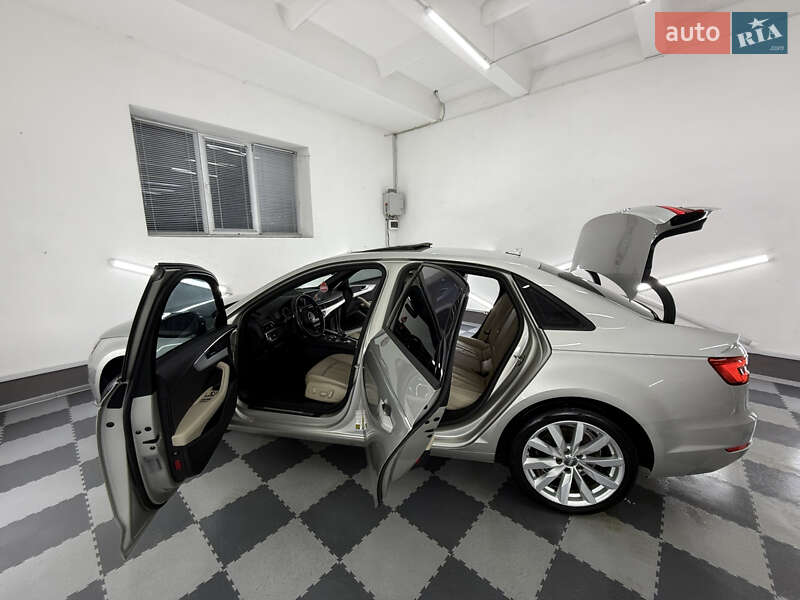 Седан Audi A4 2017 в Трускавці