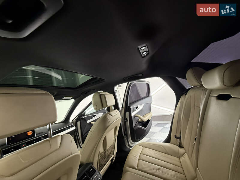 Седан Audi A4 2017 в Трускавці