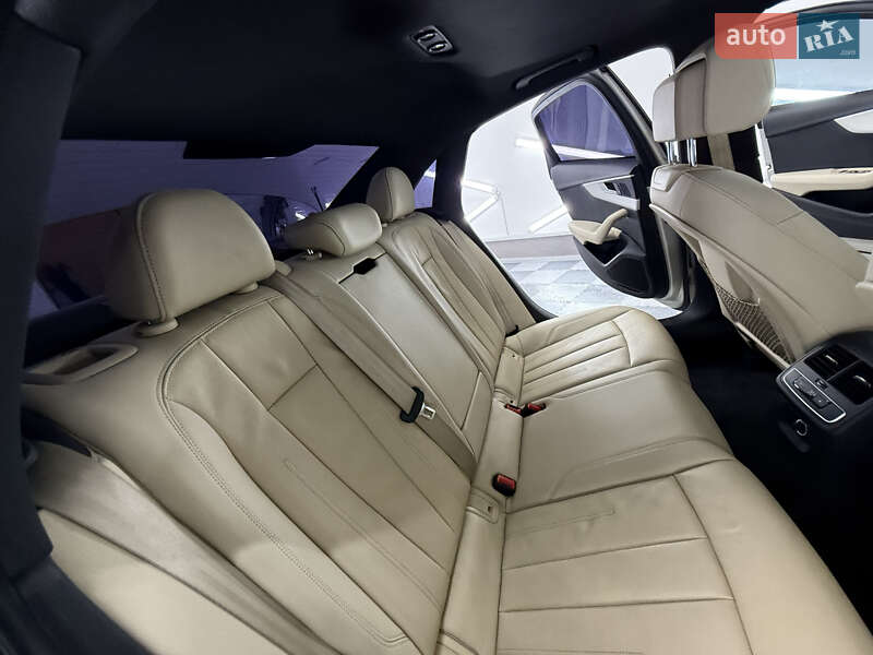 Седан Audi A4 2017 в Трускавці