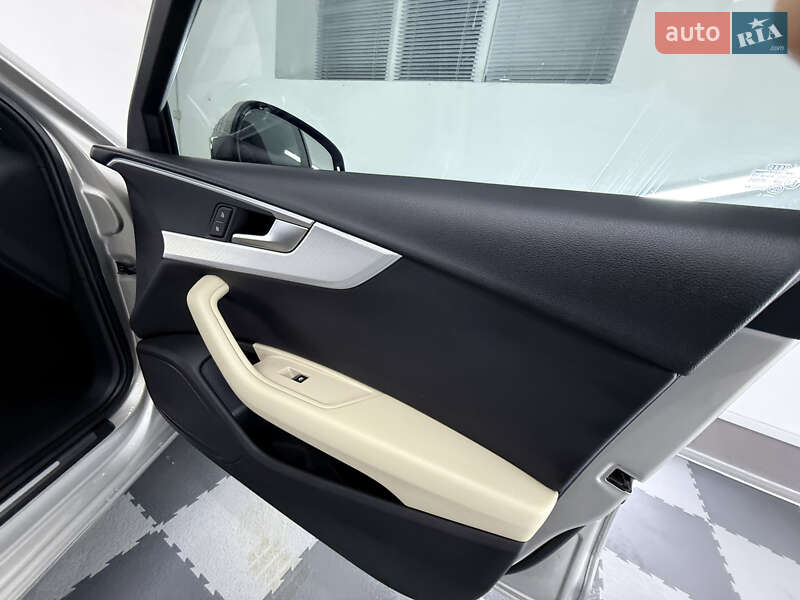 Седан Audi A4 2017 в Трускавці