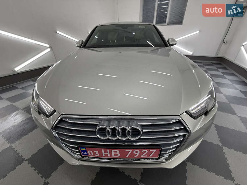 Седан Audi A4 2017 в Трускавці