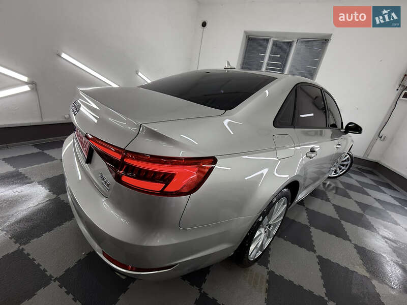 Седан Audi A4 2017 в Трускавці