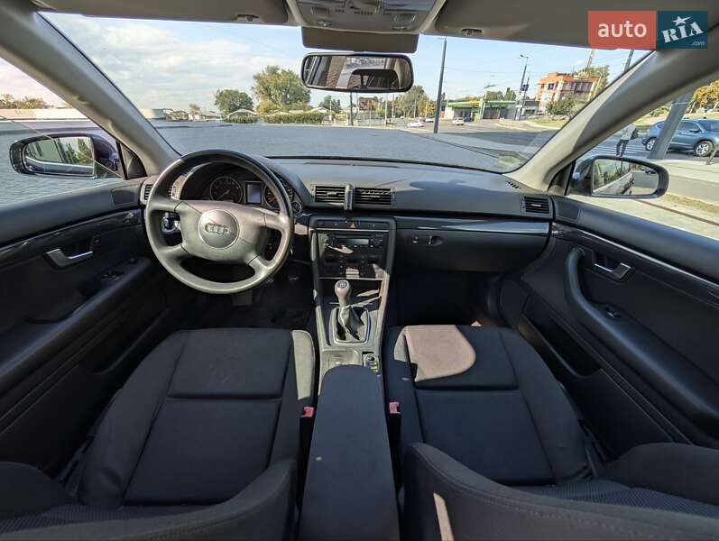 Седан Audi A4 2002 в Дніпрі