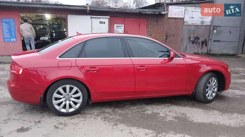Седан Audi A4 2012 в Тернополе