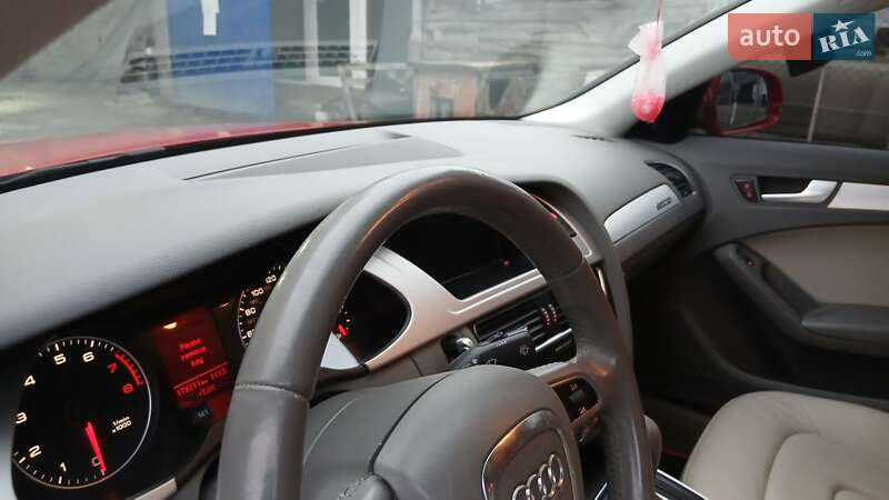 Седан Audi A4 2012 в Тернополе