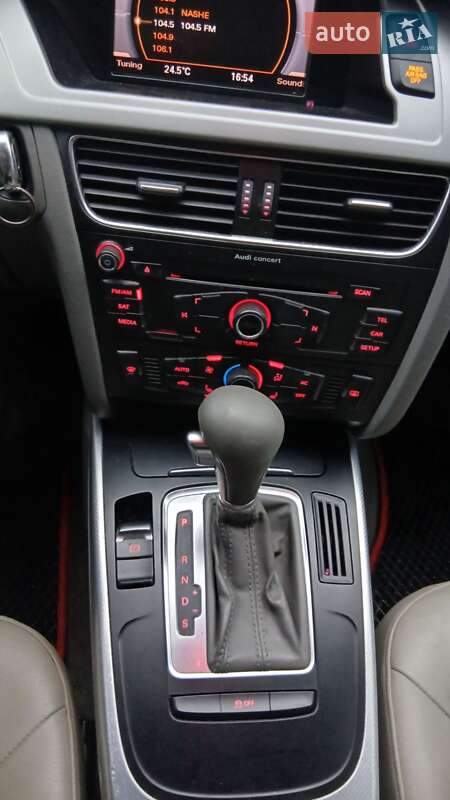Седан Audi A4 2012 в Тернополе