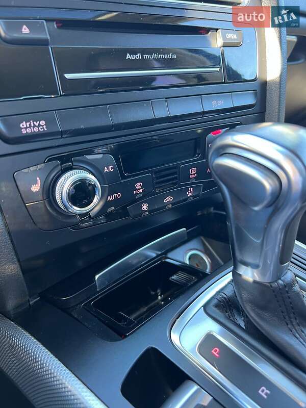 Седан Audi A4 2015 в Одесі