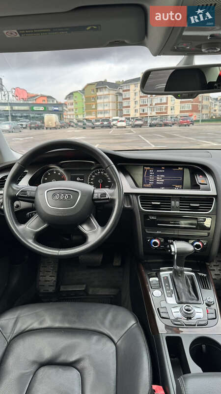 Седан Audi A4 2014 в Киеве