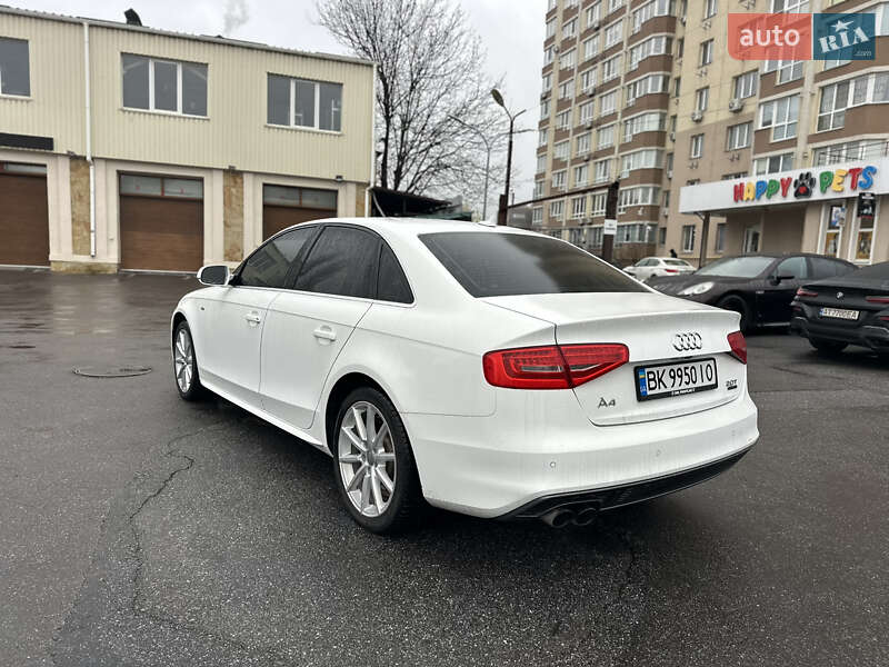 Седан Audi A4 2015 в Виннице