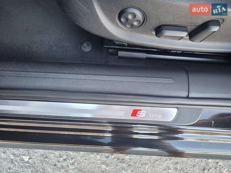 Седан Audi A4 2012 в Киеве