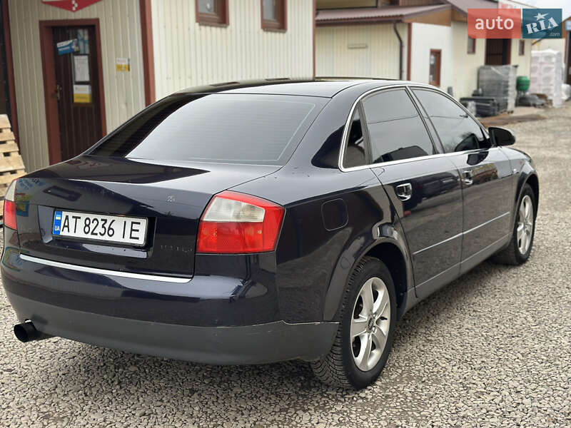 Седан Audi A4 2001 в Снятине