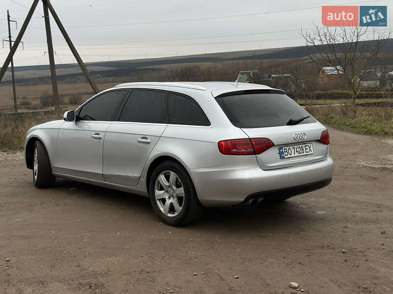 Универсал Audi A4 2011 в Зборове