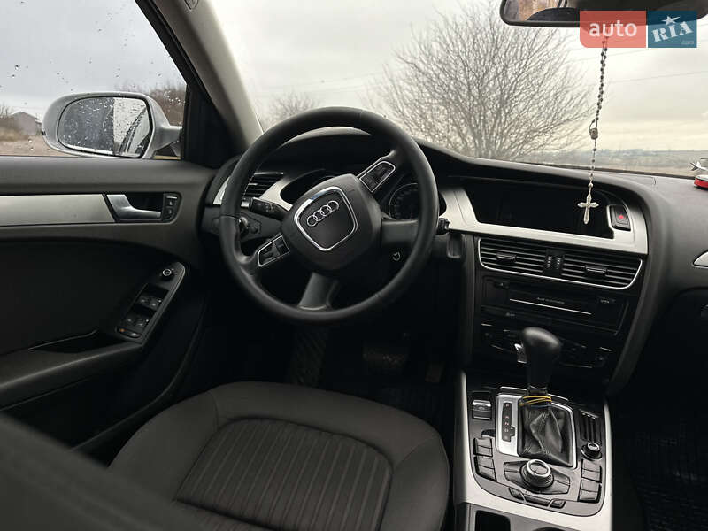 Универсал Audi A4 2011 в Зборове