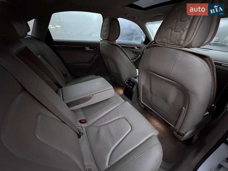 Седан Audi A4 2011 в Запоріжжі