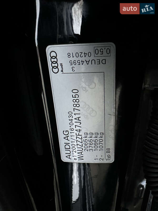 Седан Audi A4 2018 в Мукачево