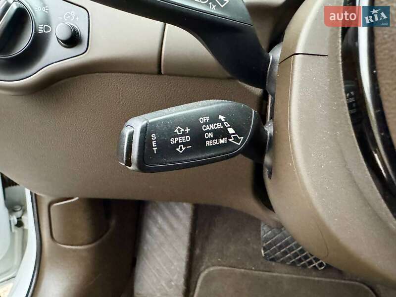 Седан Audi A4 2015 в Києві фото 43 Седан Audi A4 2015 в Києві